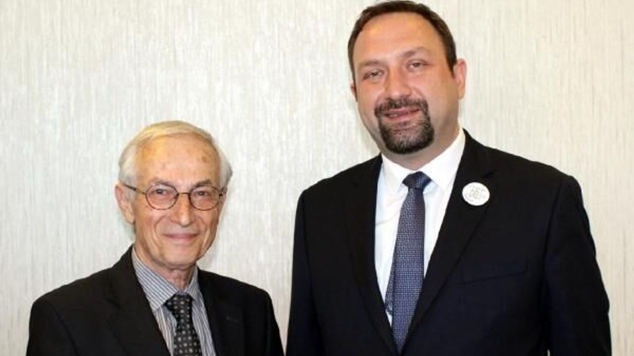 Eski Kültür Bakanı Çağlayan, meclis üyesi adayı oldu