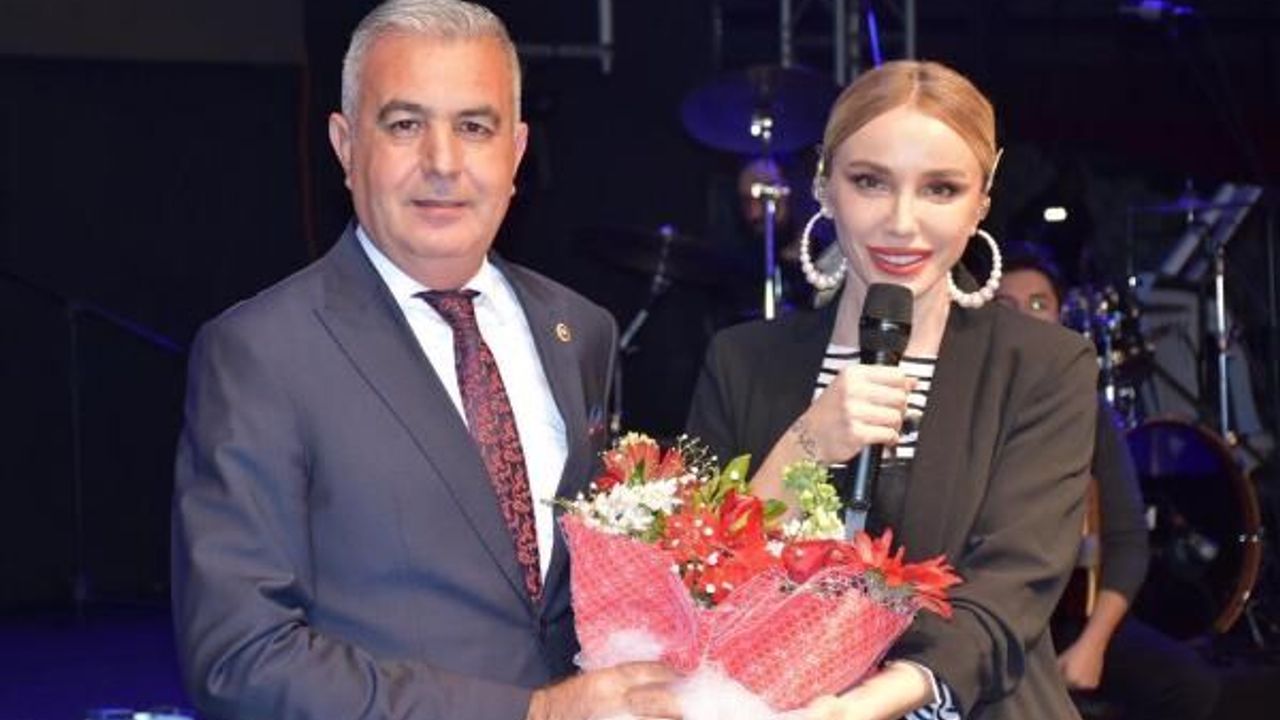 Tarsus, baharı Gülşen ve Mustafa Yıldızdoğan ile karşıladı