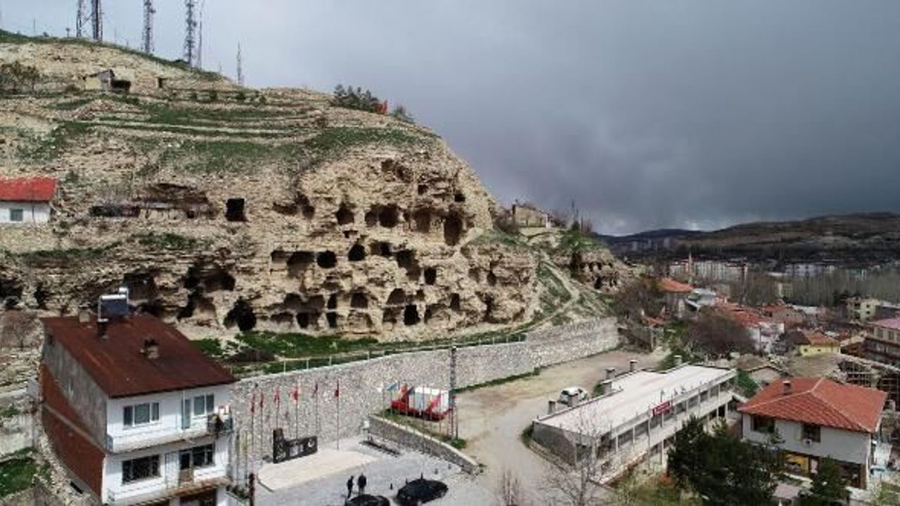 4 bin yıllık 'Hitit' apartmanları hayranlık uyandırıyor