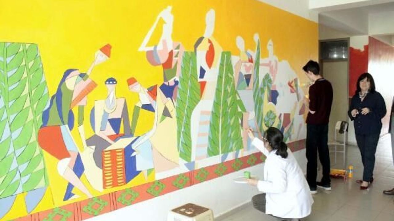 Nihat Kantarcı Anadolu Lisesi'nde sanat sokağı oluşturuldu