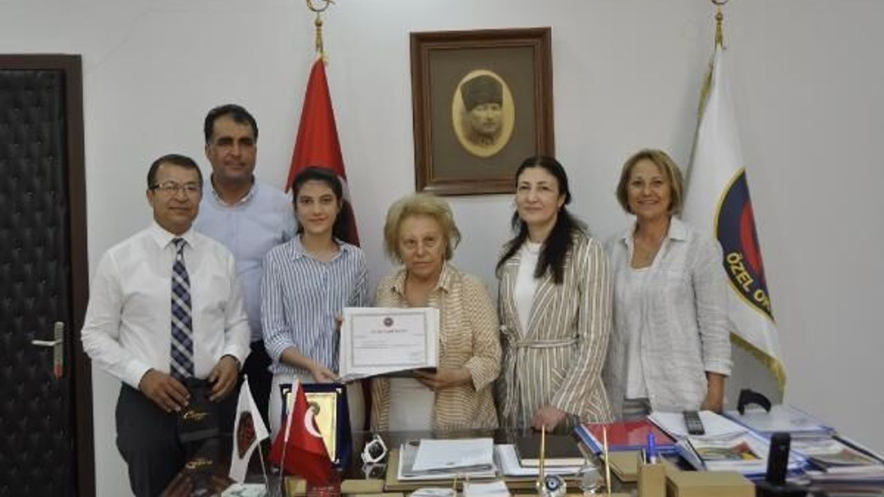 LGS Türkiye 1'incisi Betül Soydinç, Nüket Ersoy’u ziyaret etti