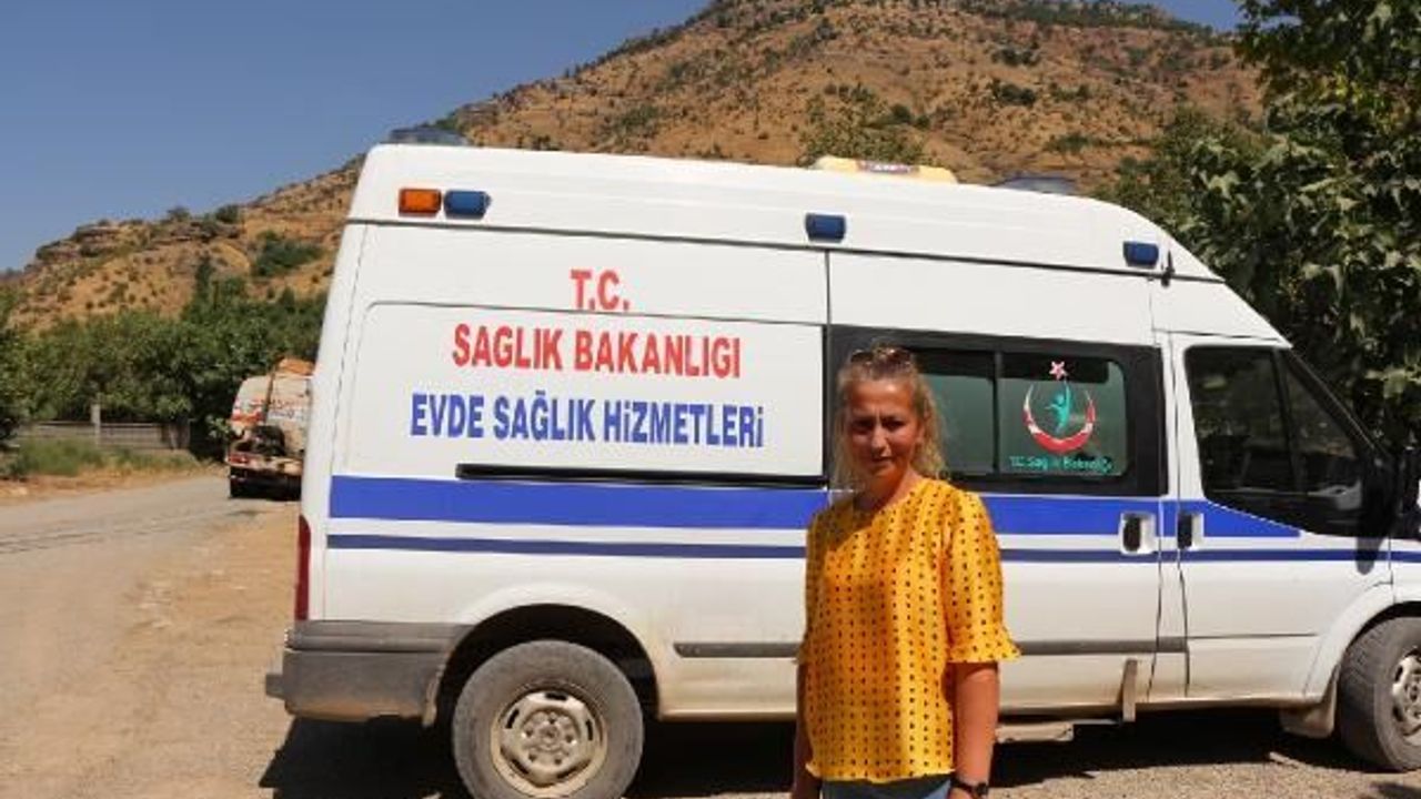 İzmirli Songül ebe, Sason'da 5 bin bebek dünyaya getirdi 