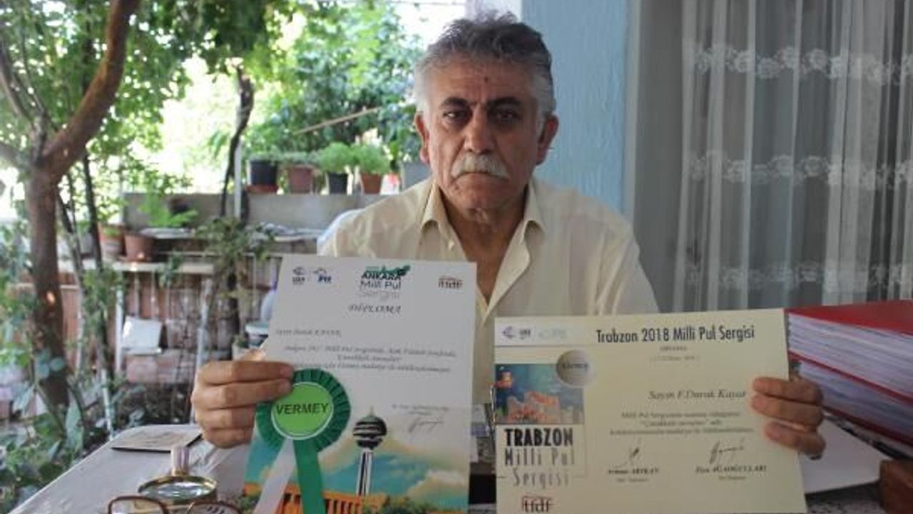 Madalyalı pul koleksiyonu ile gezerek tarihi anlatıyor