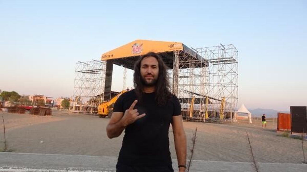 Zeytinli Rock Festivali'nde 90 sanatçı sahneye çıkacak