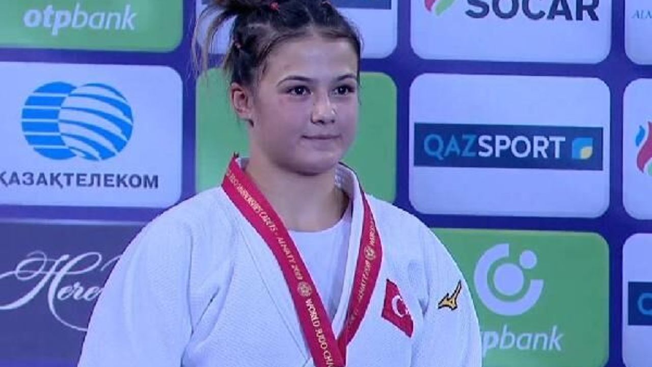 Judoda Habibe Afyonlu Dünya Şampiyonu, Musa Şimşek dünya ikincisi
