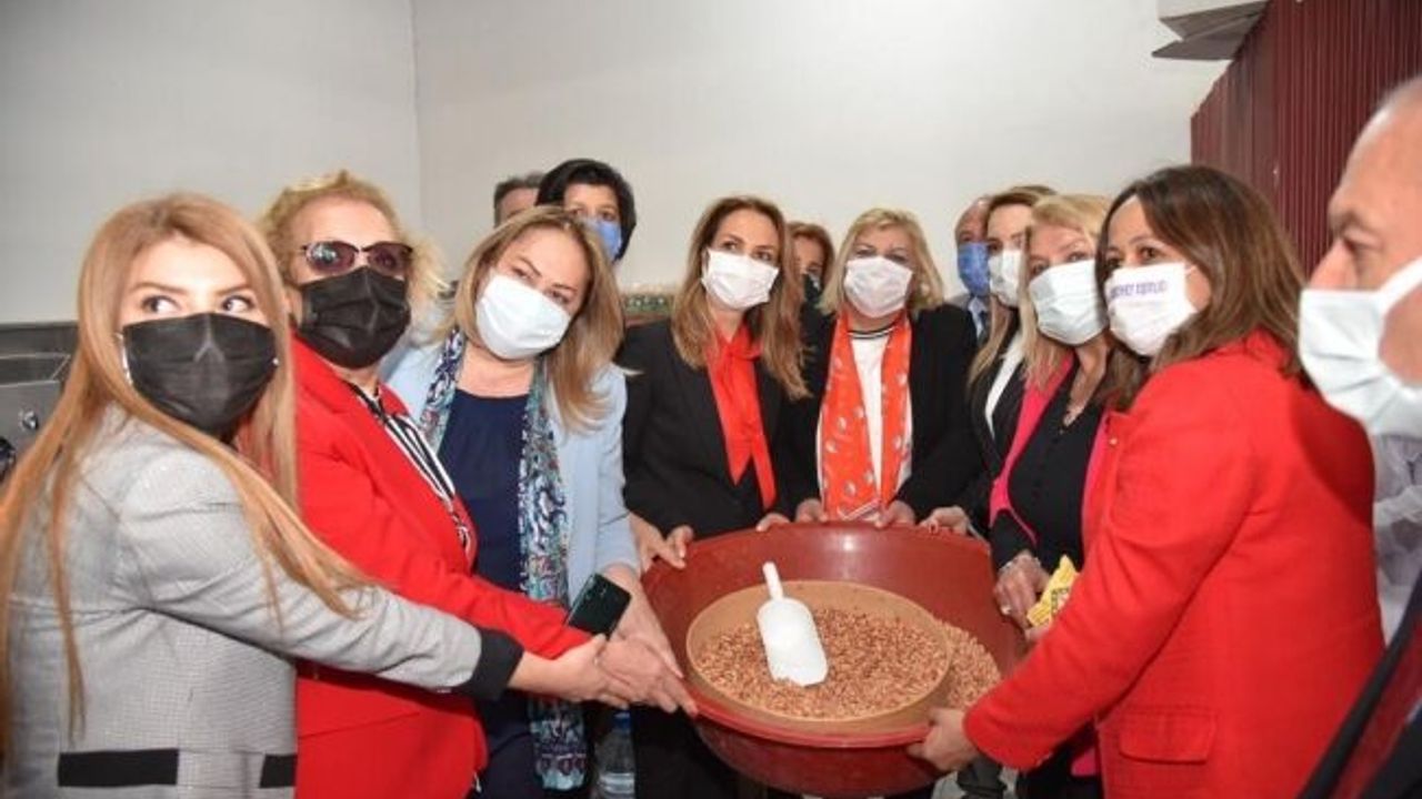 Erdem: "Ağaç sevgisini taşıyan gençler ülkenin kıymetini daha iyi bilir"