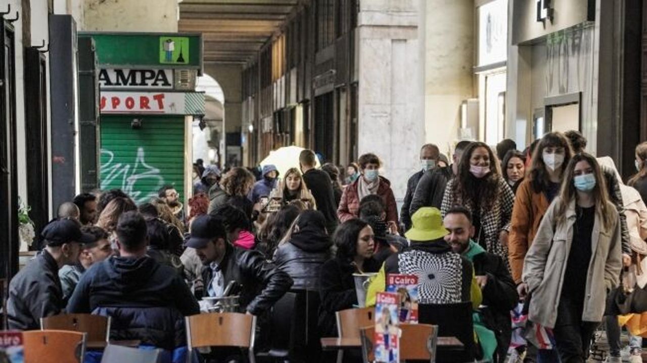 İtalya’da son 24 saatte Covid-19’a bağlı 226 can kaybı