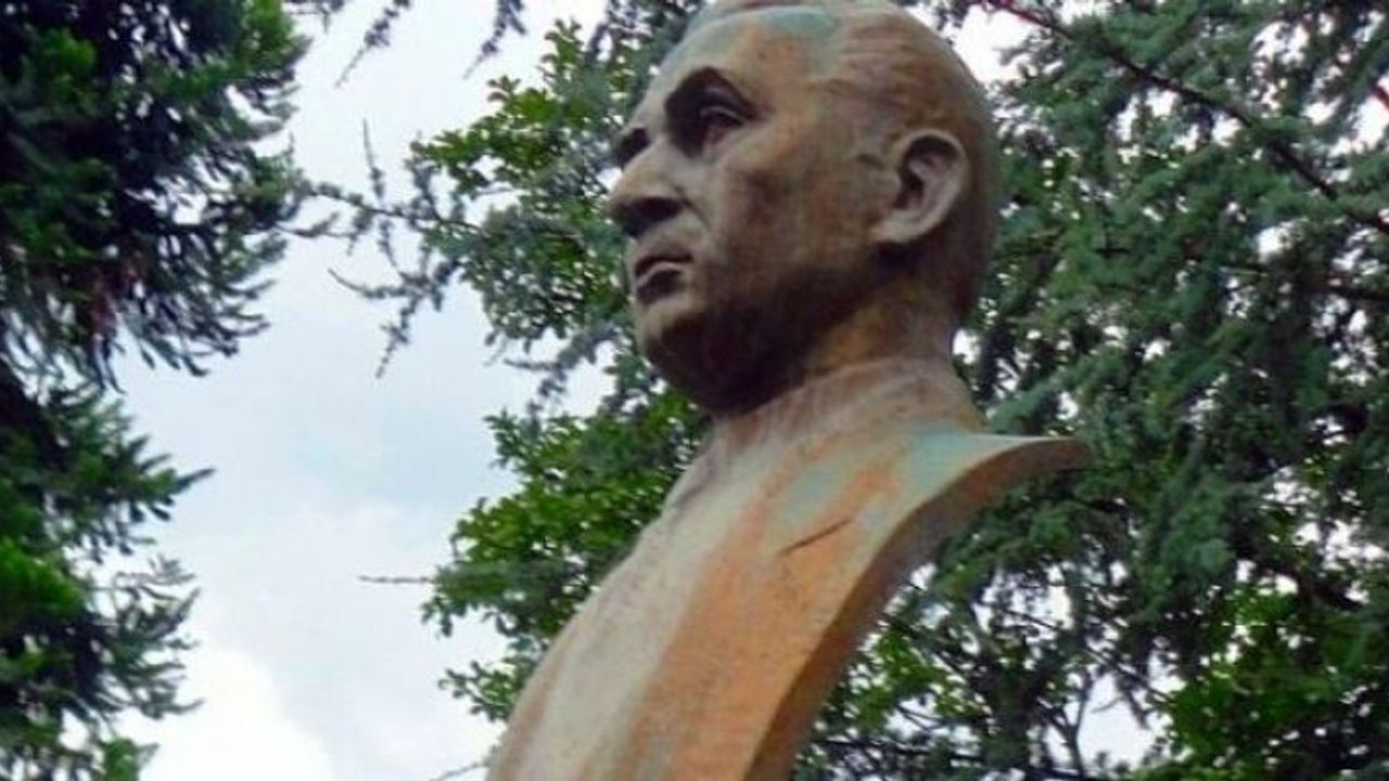 Zihni Derin kimdir? Zihni Derin kaç yaşında, nereli? Zihni Derin biyografisi!