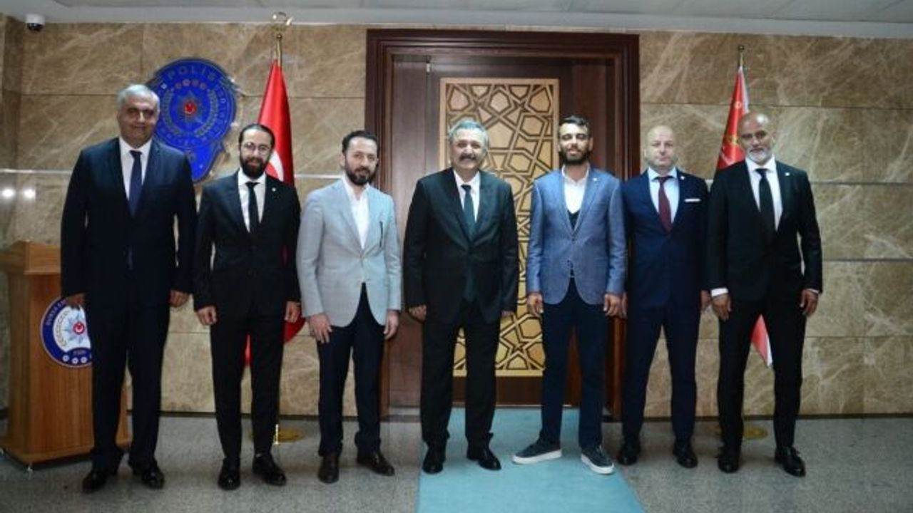 Bursaspor Yönetim Kurulu, Emniyet Müdürü’ne ziyarette bulundu