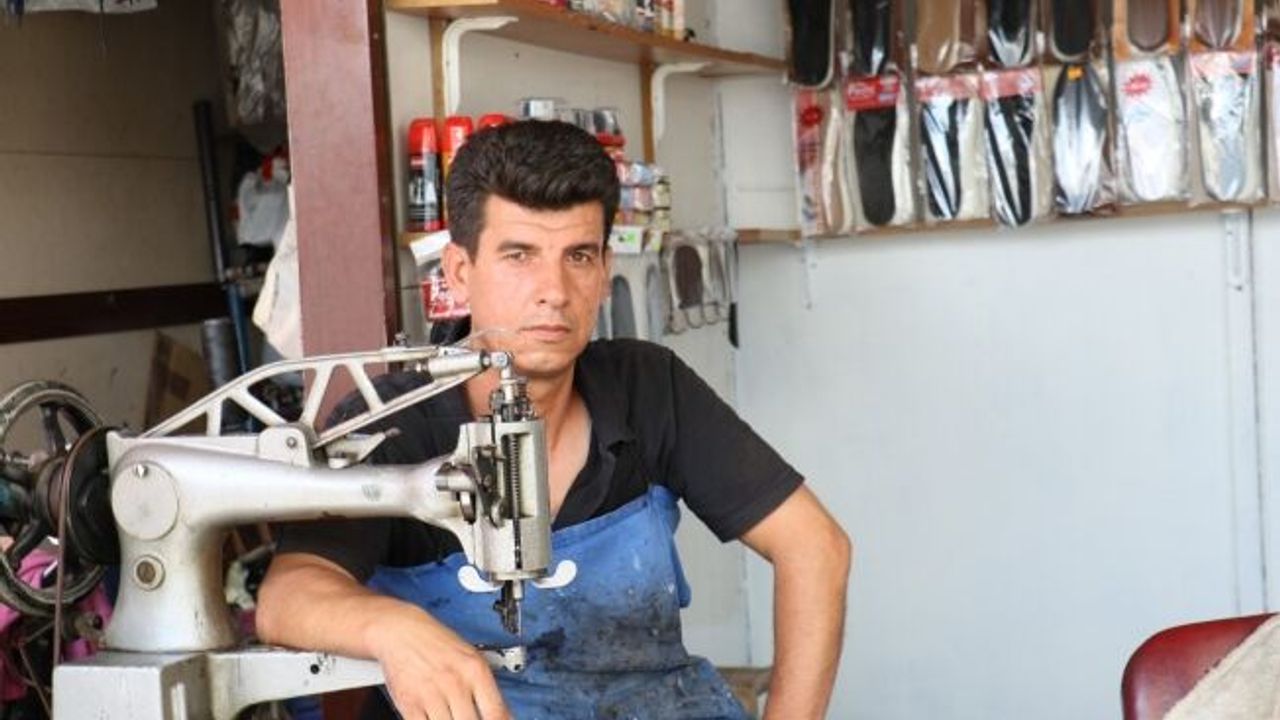 Ayakkabı tamirciliği unutulmaya yüz tutmuş meslekler arasında yerini aldı