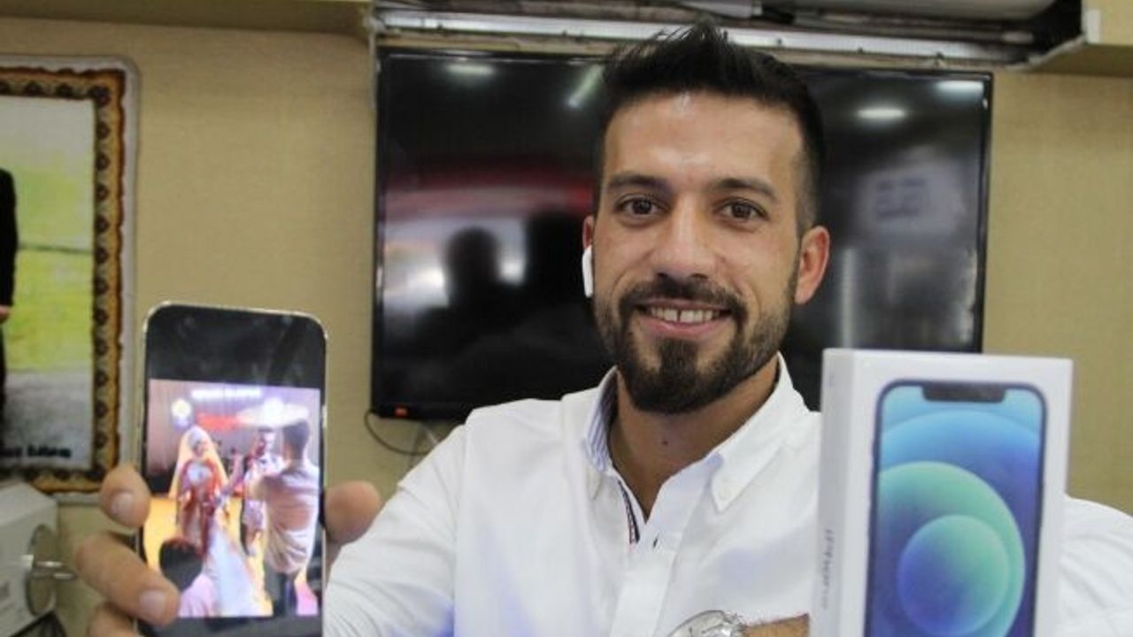 Antalya’da düğünde damada 11 bin TL’lik cep telefonu