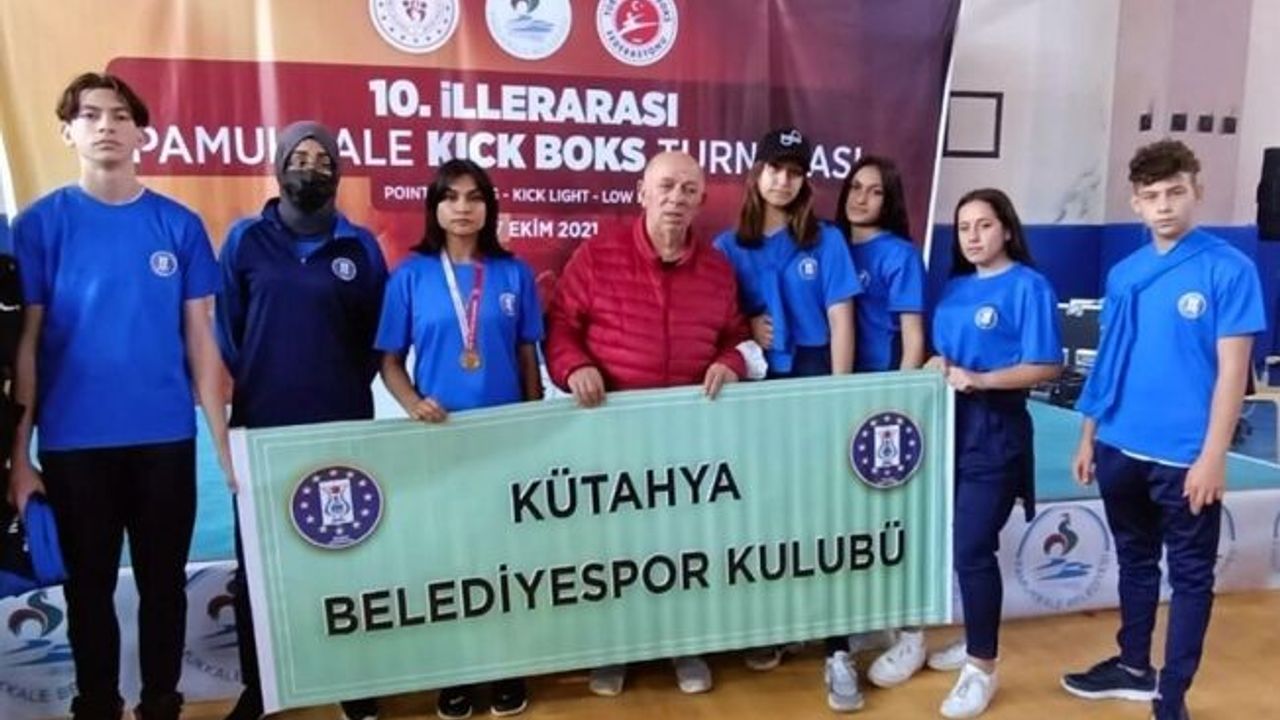 Elif Kaya ve Medine Düzgün Kütahya’nın gururu oldu
