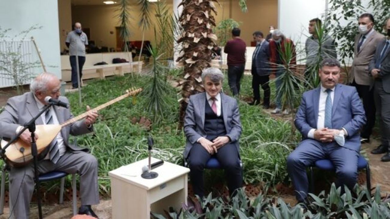 DPÜ Şehit Astsubay Ömer Halisdemir Kütüphanesi’nde öğrencilere özel konser