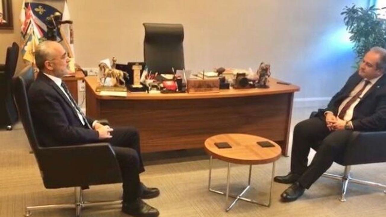 Gazi Üniversitesi Tıp Fakültesi Dekanı İlhan’dan, Cumhurbaşkanı Başdanışmanı Topçu’ya ziyaret