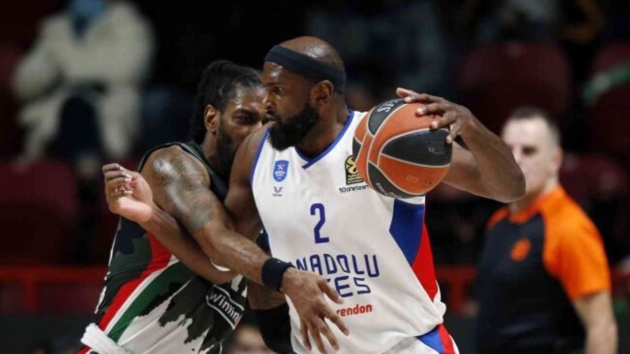 THY Euroleague: UNICS Kazan: 75 - Anadolu Efes: 67