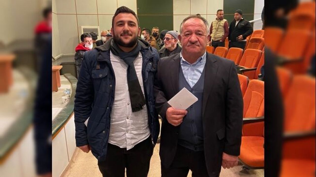 Ahlat Şoförler Odası Başkanlığına Cemil Gülsar seçildi