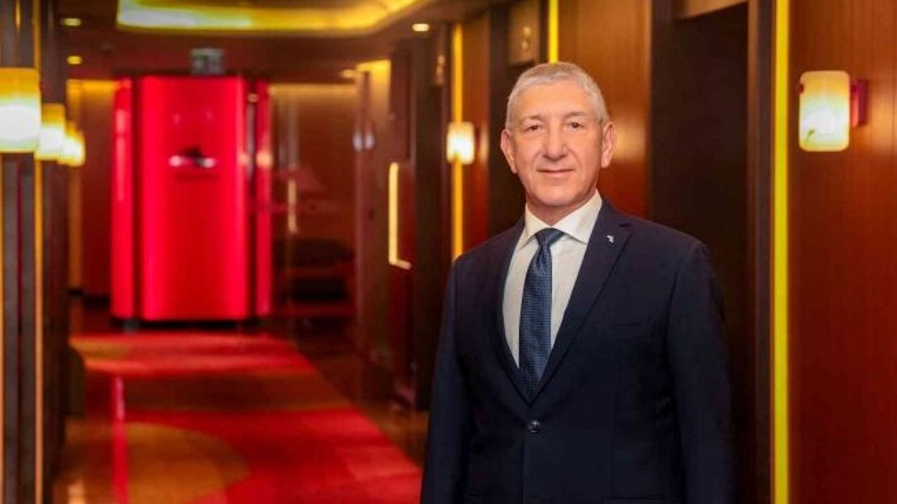 Petrol Ofisi CEO’su Selim Şiper’e ‘Altın Lider’ ödülü