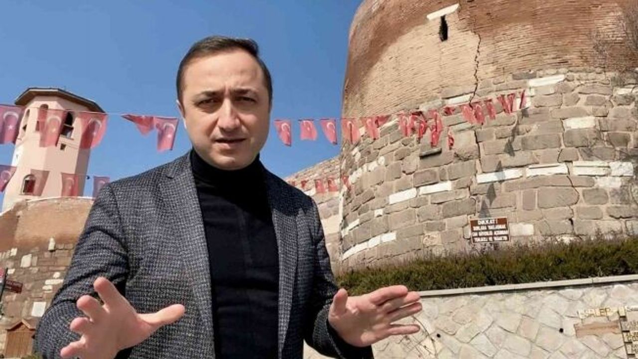 MHP’li Ilıkan’dan Ankara Büyükşehir’e Ankara Kalesi için çağrı