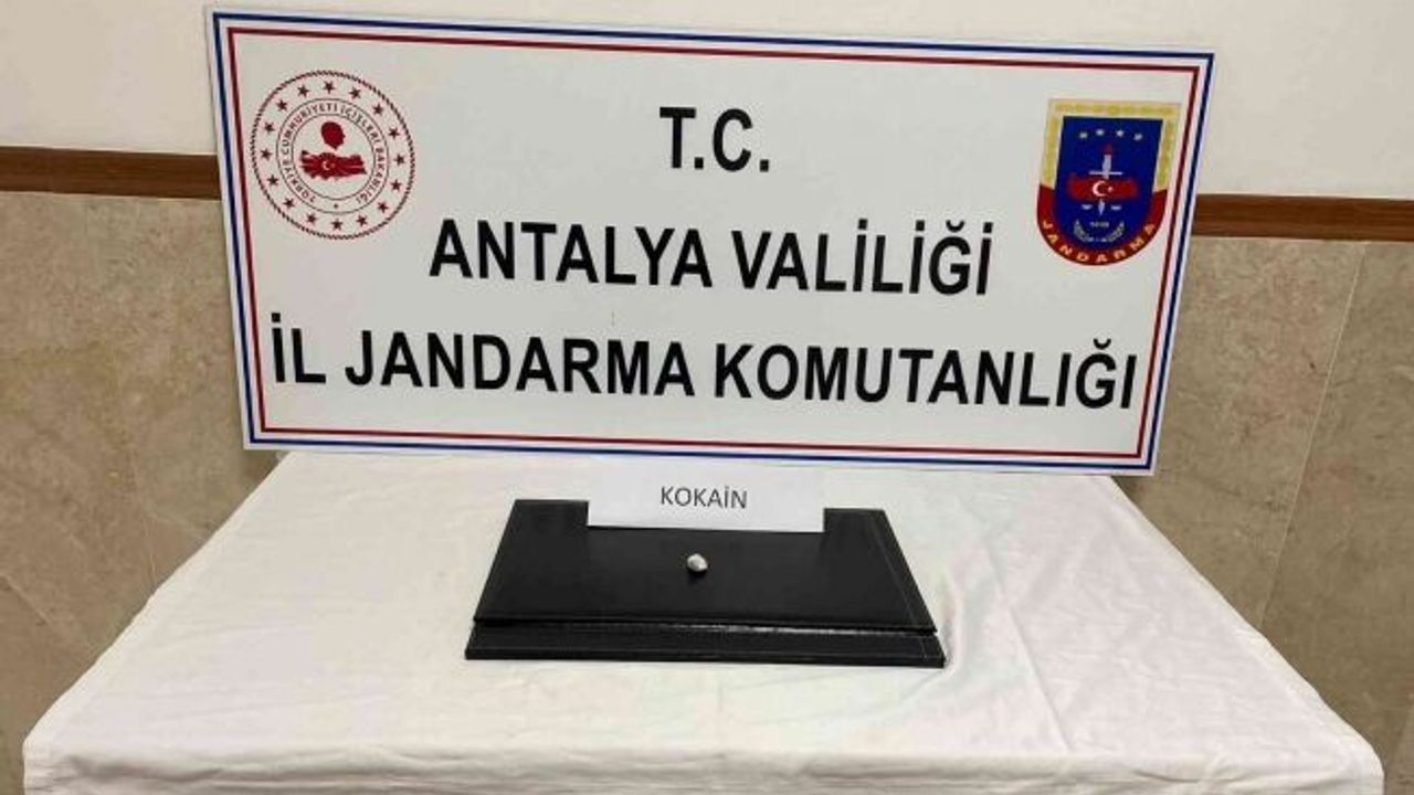 Silahla yağmalama şüphelisinin üzerinde 5 gram kokain bulundu