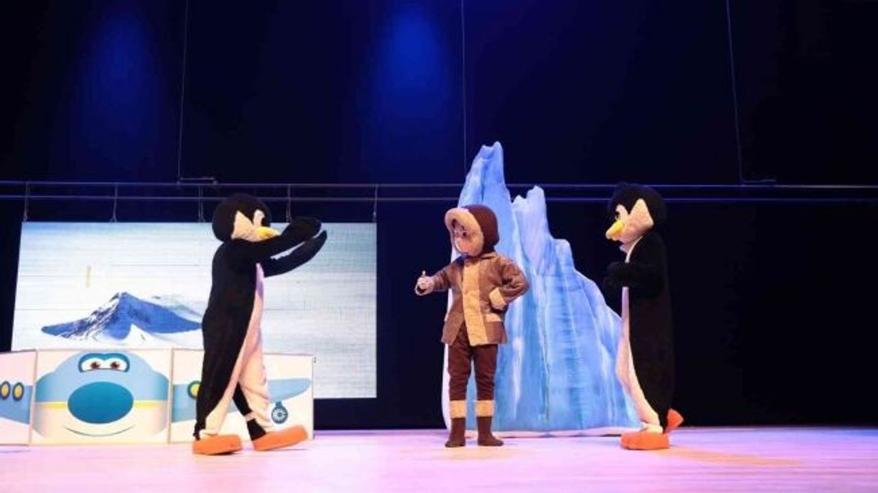 Türkiye’nin yerli çizgi film karakterleri 10 binin üzerinde çocukla buluştu