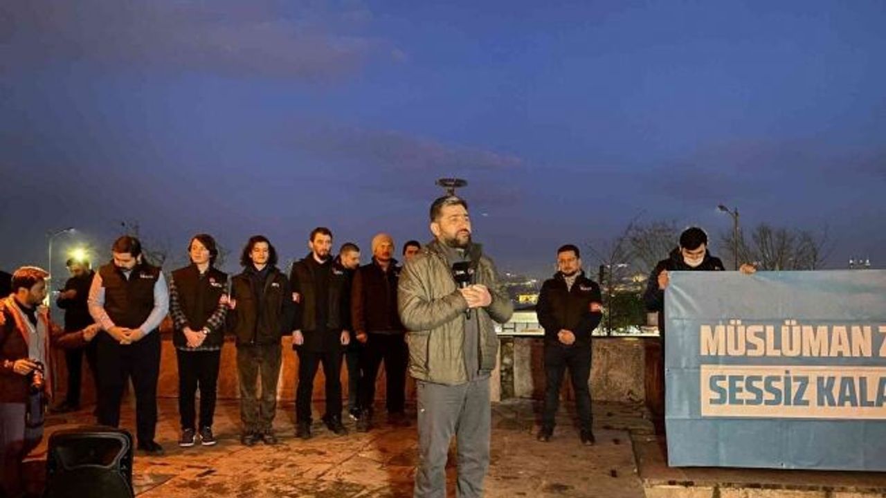 Üsküdar’da MUŞTU Gençlik Derneği Hindistan ve Doğu Türkistan’daki zulüm için bir araya geldi