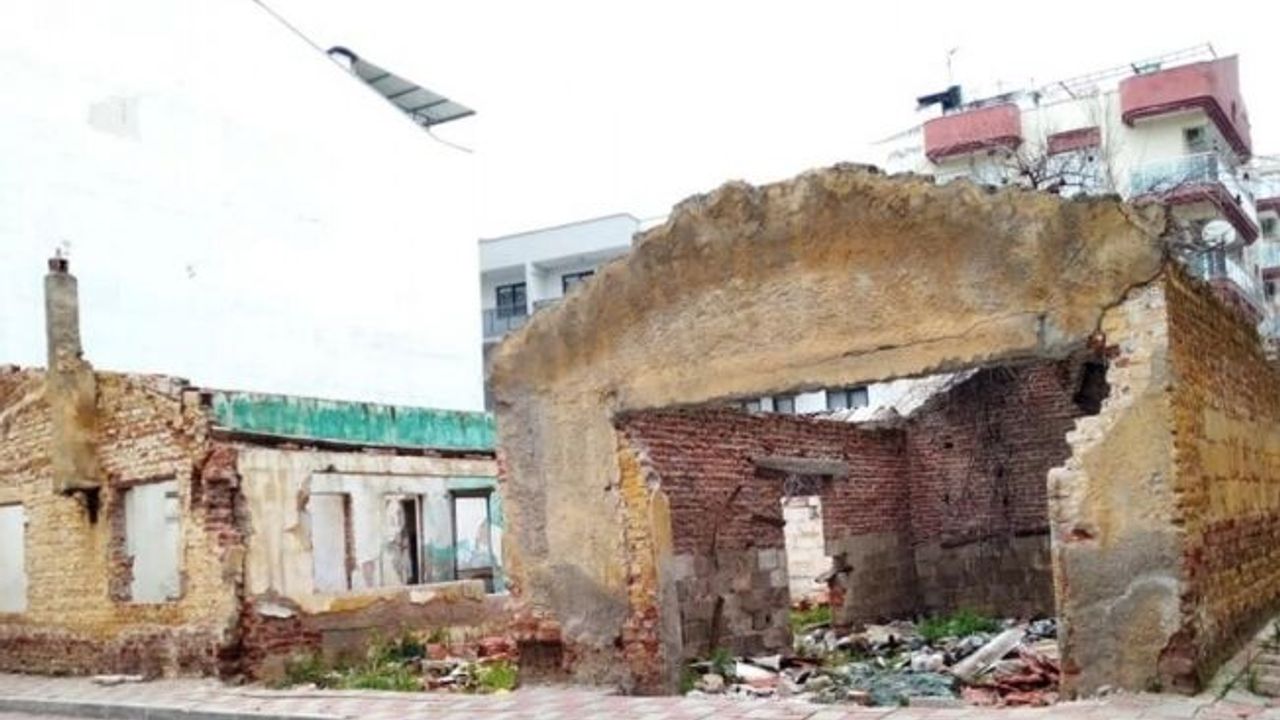 Fatih Mahalle Muhtarı Taşçıoğlu; "Metruk binalar tinerci ve fuhuş yuvası oldu"