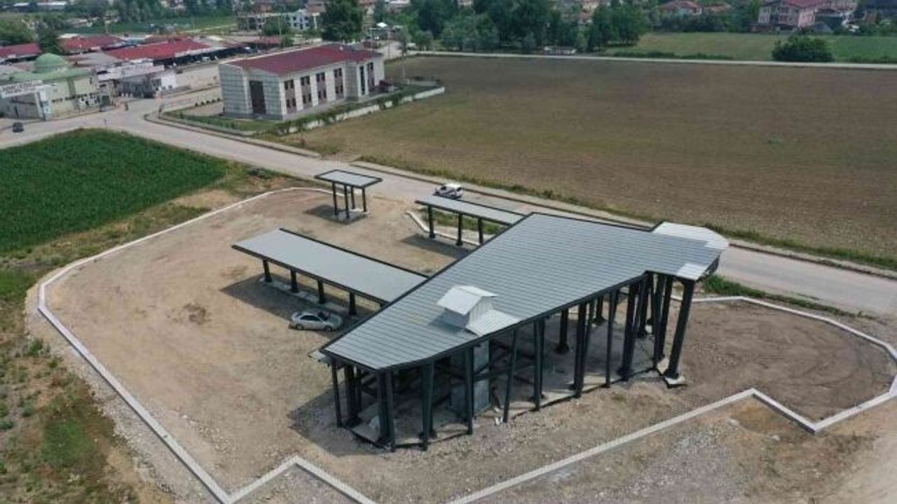 Akyazı’da terminal-orta garaj projesi devam ediyor