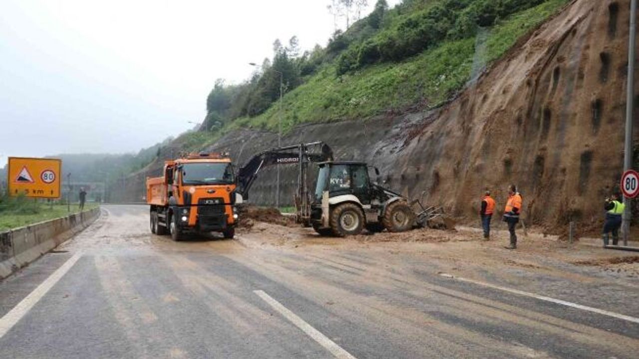 Bolu Dağı Tüneli İstanbul yönü 13 saat sonra ulaşıma açıldı