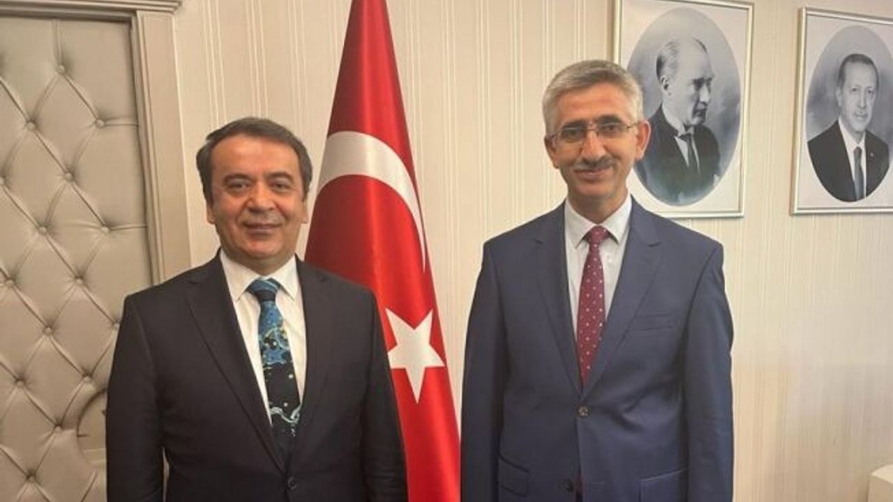 İGÜ Mütevelli Heyeti Başkanı Abdülkadir Gayretli’den Dr. Nazif Yılmaz’a ziyaret