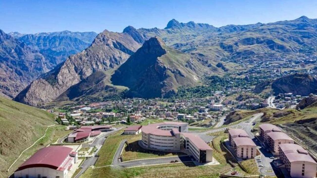 Hakkari Üniversitesi 7 bölümde ilk defa öğrenci alacak