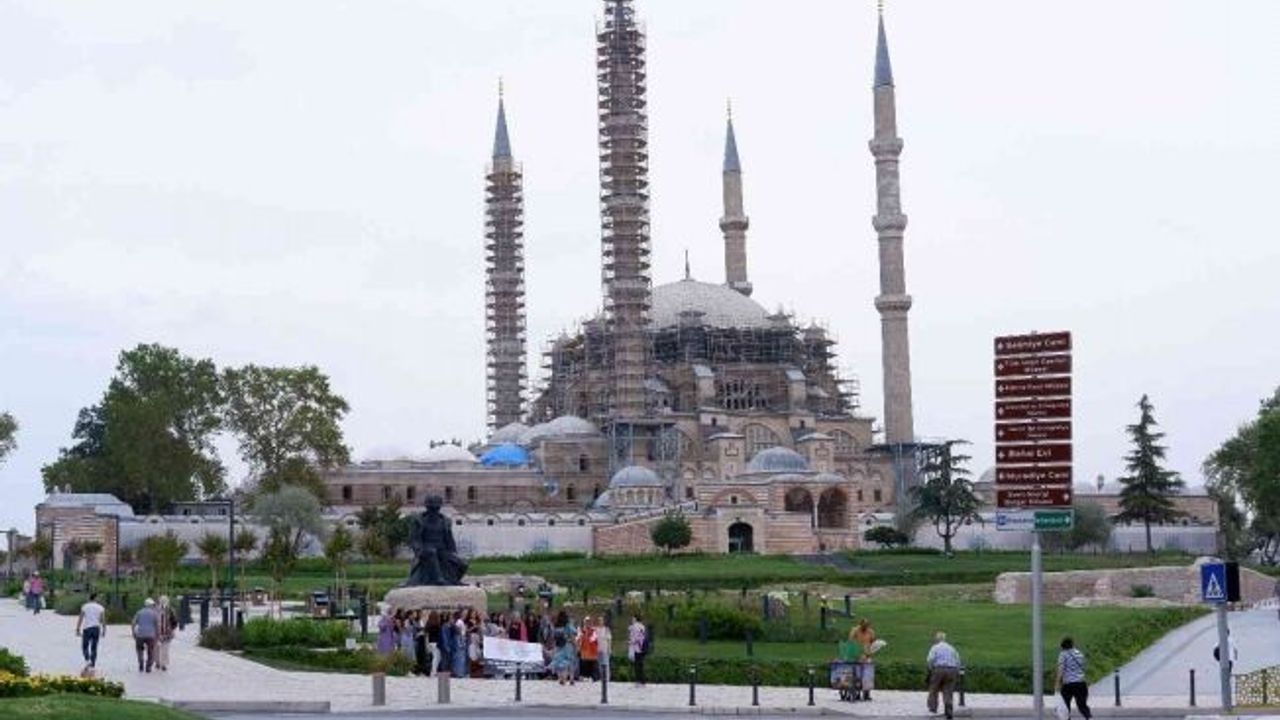 Edirne Selimiye Camii’nde restorasyon çalışmaları sürüyor