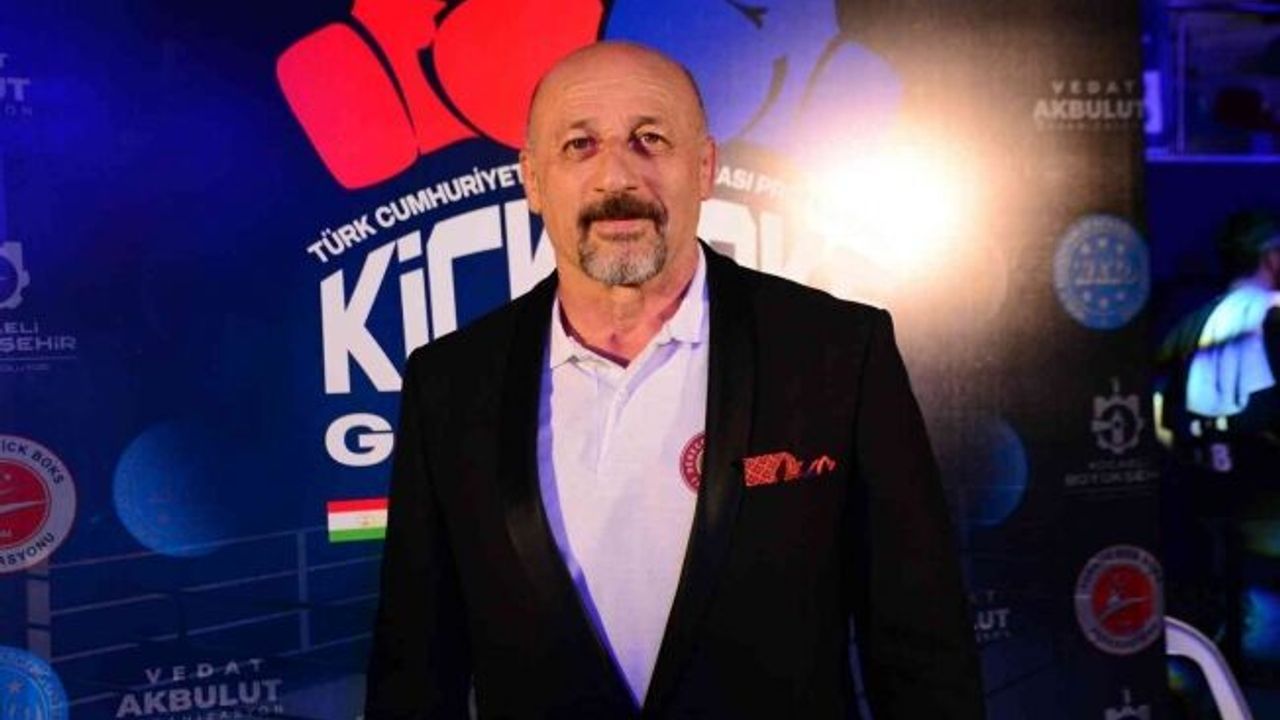 Emekli paraşütçü dağ komandosu, kick boks ringlerinin hakimi oldu