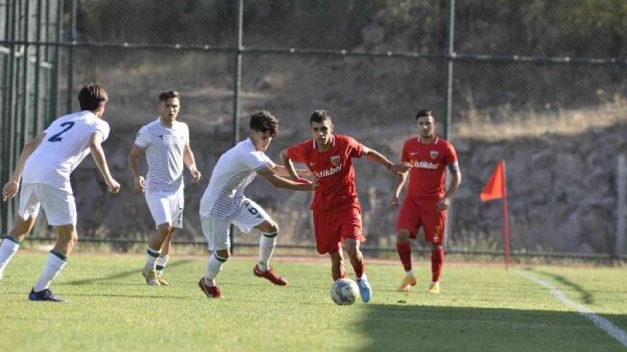 Rezerv Lig: Kayserispor: 3 - Giresunspor: 1
