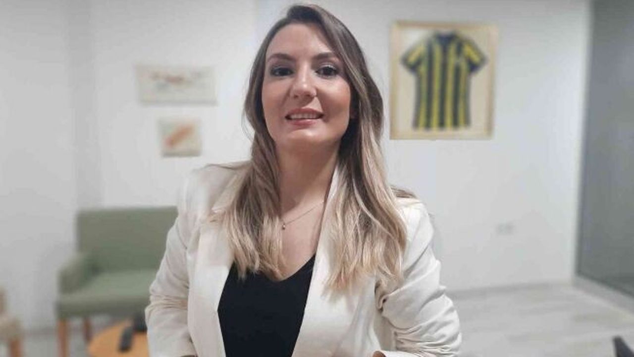 Burcu Güneş’in üvey annesine açtığı tapu davasında karar: Mahkeme davanın reddine hükmetti