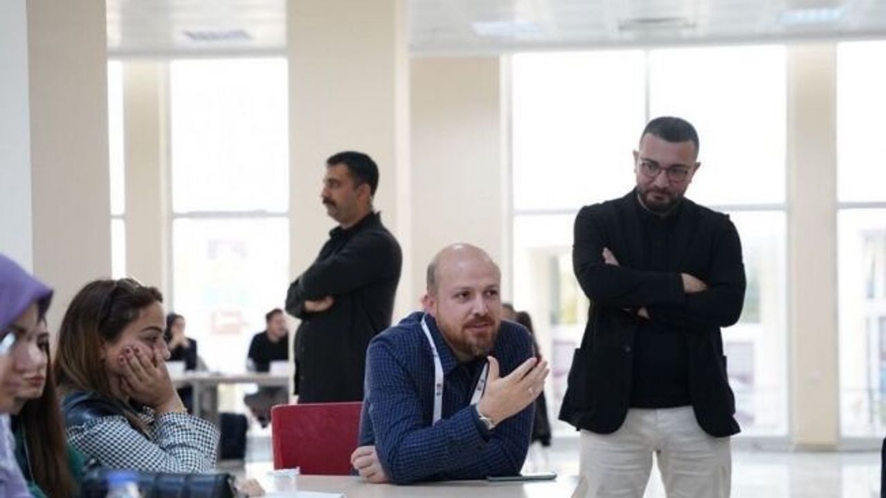 İlim Yayma Vakfı Mütevelli Heyeti Başkanı Bilal Erdoğan, Mardin’de gençlerle buluştu