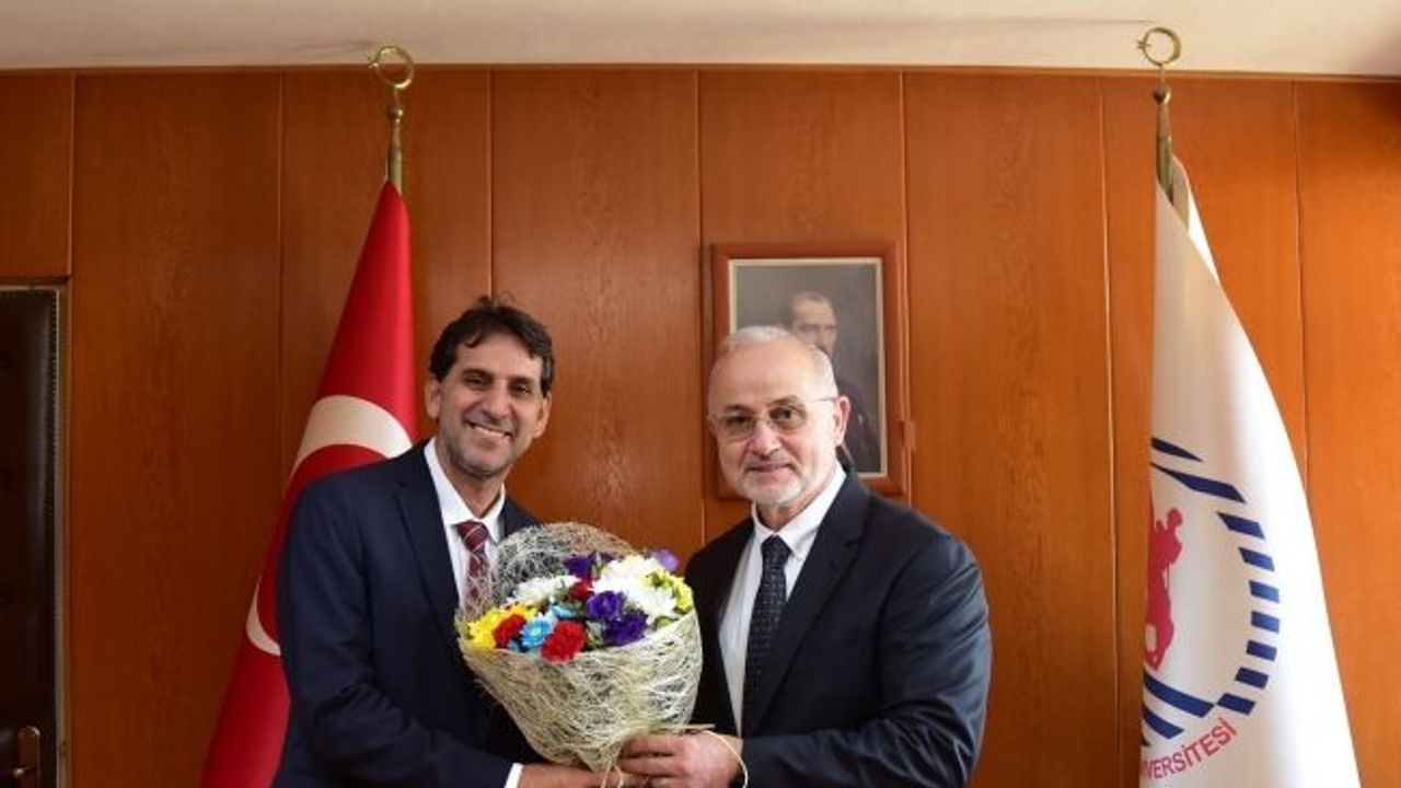 OMÜ İnsan ve Toplum Bilimleri Fakültesi’ne yeni dekan