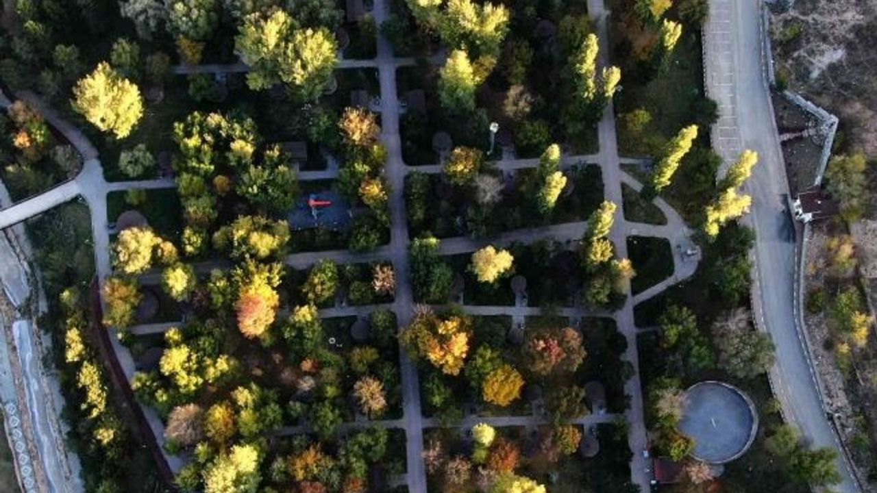Renk cümbüşünün yaşandığı Paşabahçe’de sonbahar sessizliği