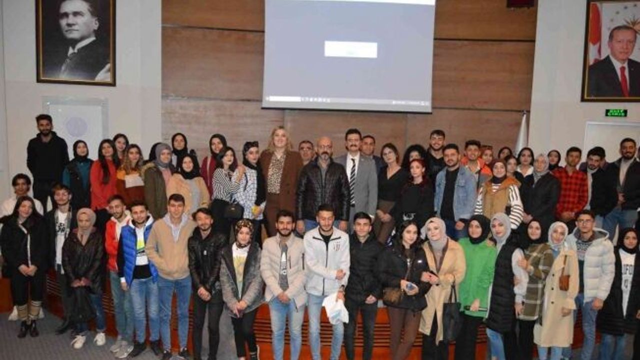 Atatürk Üniversitesi’nde “Yönetici Asistanlığında Yeni Gelişmeler ve Mesleki Sorunlar” çalıştayı yapıldı