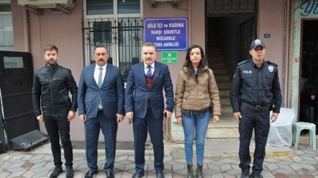 Kaymakam Odabaş, Aile İçi ve Kadına Karşı Şiddetle Mücadele Büro Amirliği’ni ziyaret etti