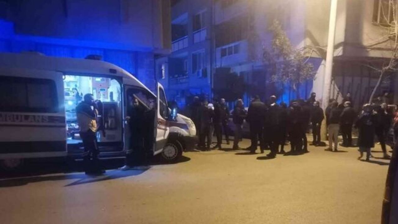 İzmir’de sır ölüm: 18 yaşındaki genç sokak ortasında ölü bulundu