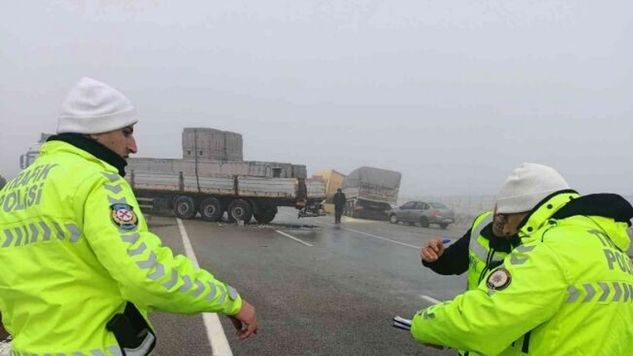 Kırşehir’de 3 kişinin öldüğü 10 kişinin yaralandığı kazada 1 tutuklama