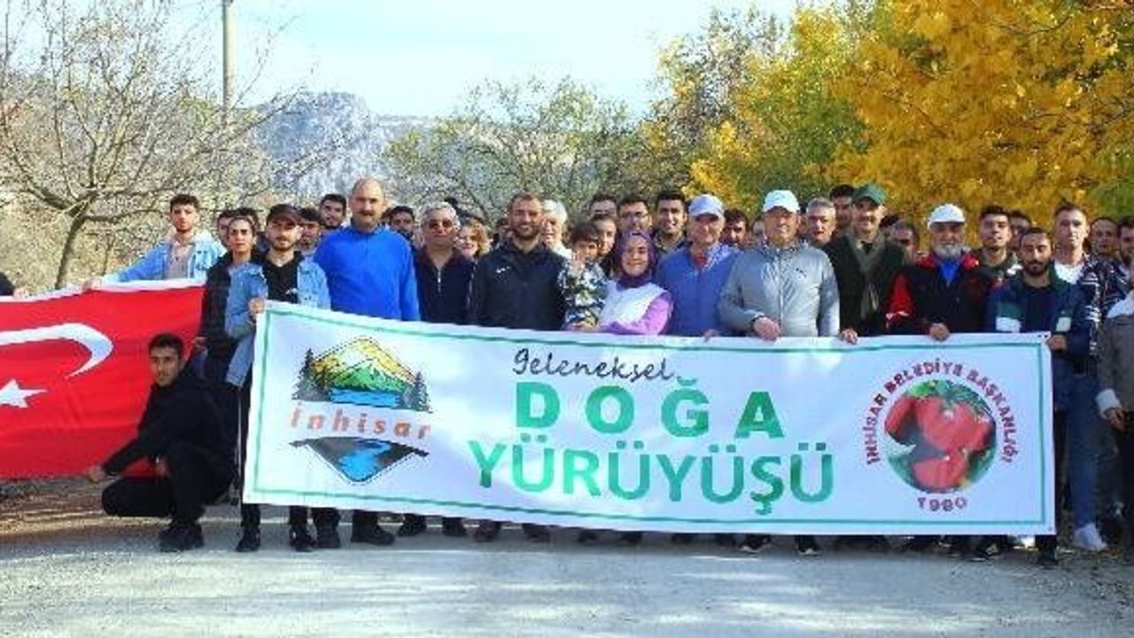 (ÖZEL) 500 kişi katıldığı ‘Geleneksel Doğa Yürüyüşü’ renkli görüntülere sahne oldu