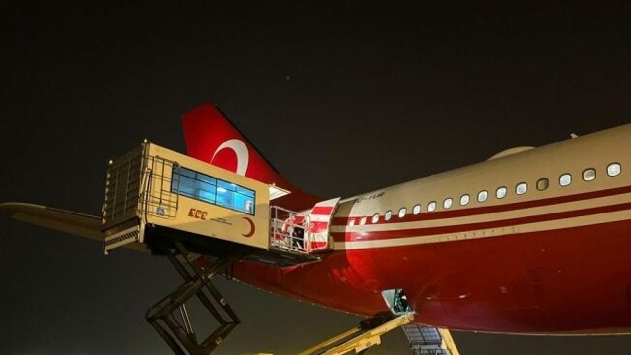 Adana’dan 60 yaralı Cumhurbaşkanlığı uçağı ile Ankara’ya getirildi