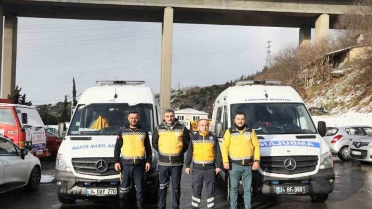 Deprem bölgesine ambulans ve sağlık ekibi sevk edildi