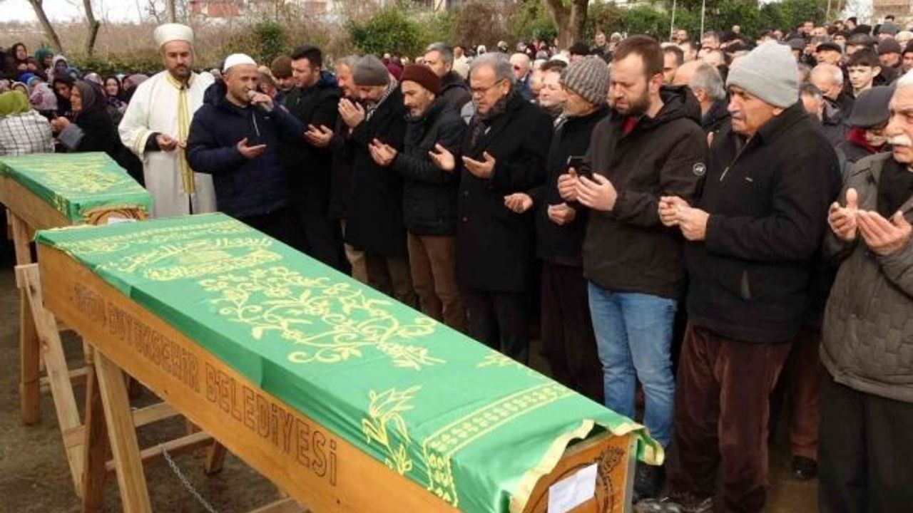 Depremde hayatını kaybeden 1’i çocuk 6 kişi, Ordu’da toprağa verildi