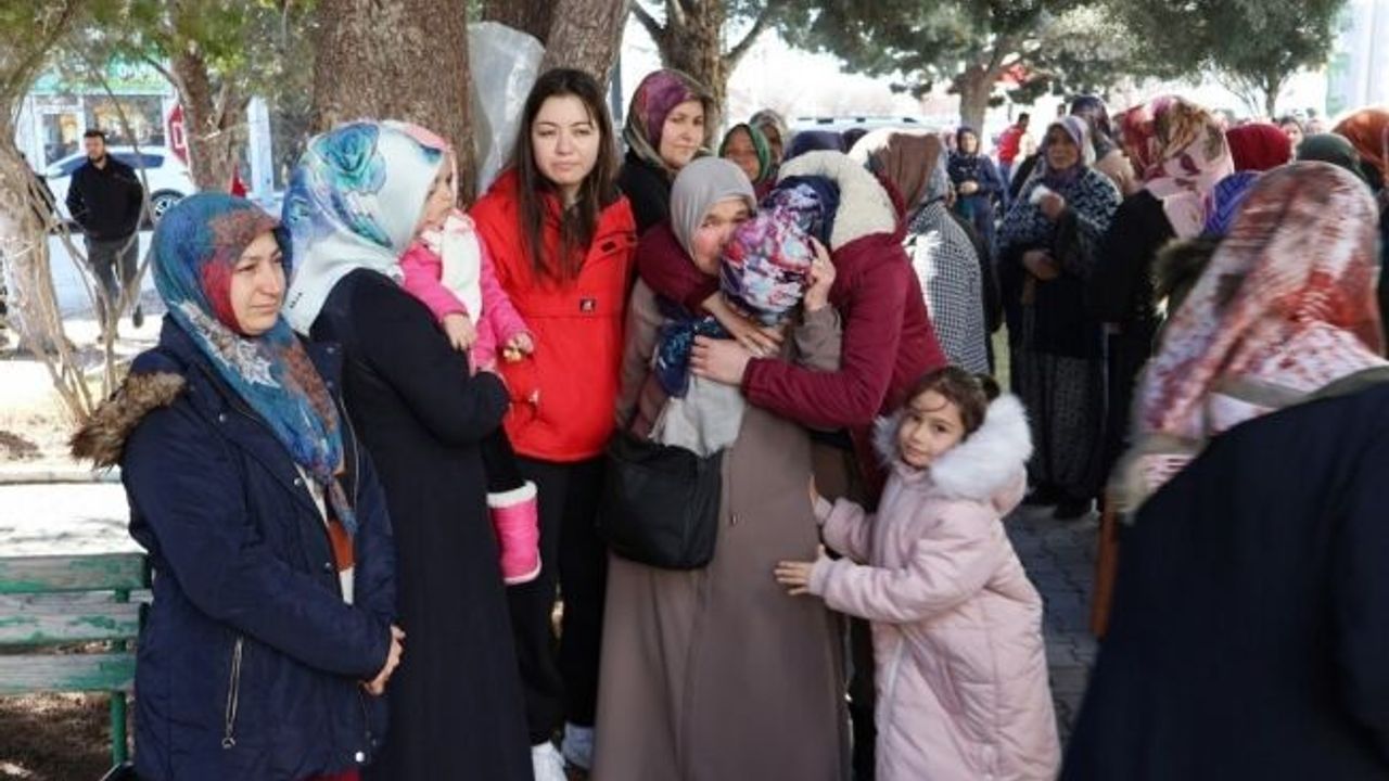 Aksaray’da 40 kişilik umre heyeti Sultanhanı’ndan yola çıktı