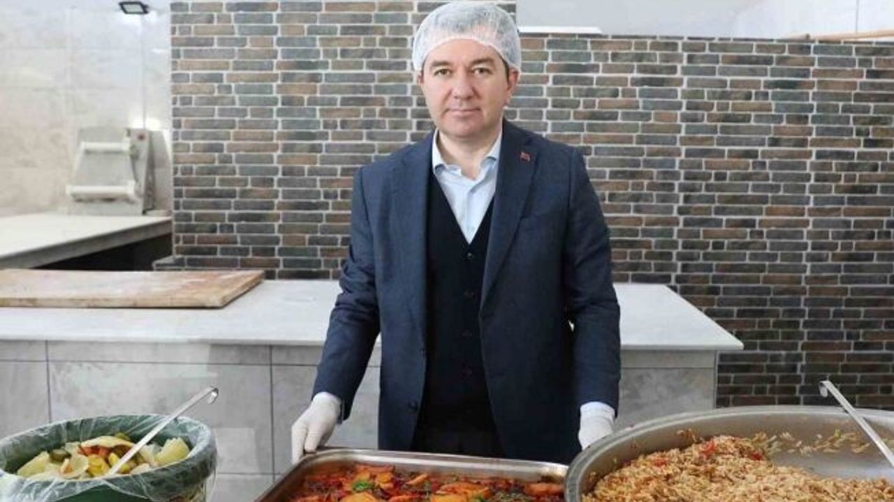 Bergama Belediyesi Aşevinden her gün 800 kişiye sıcak yemek