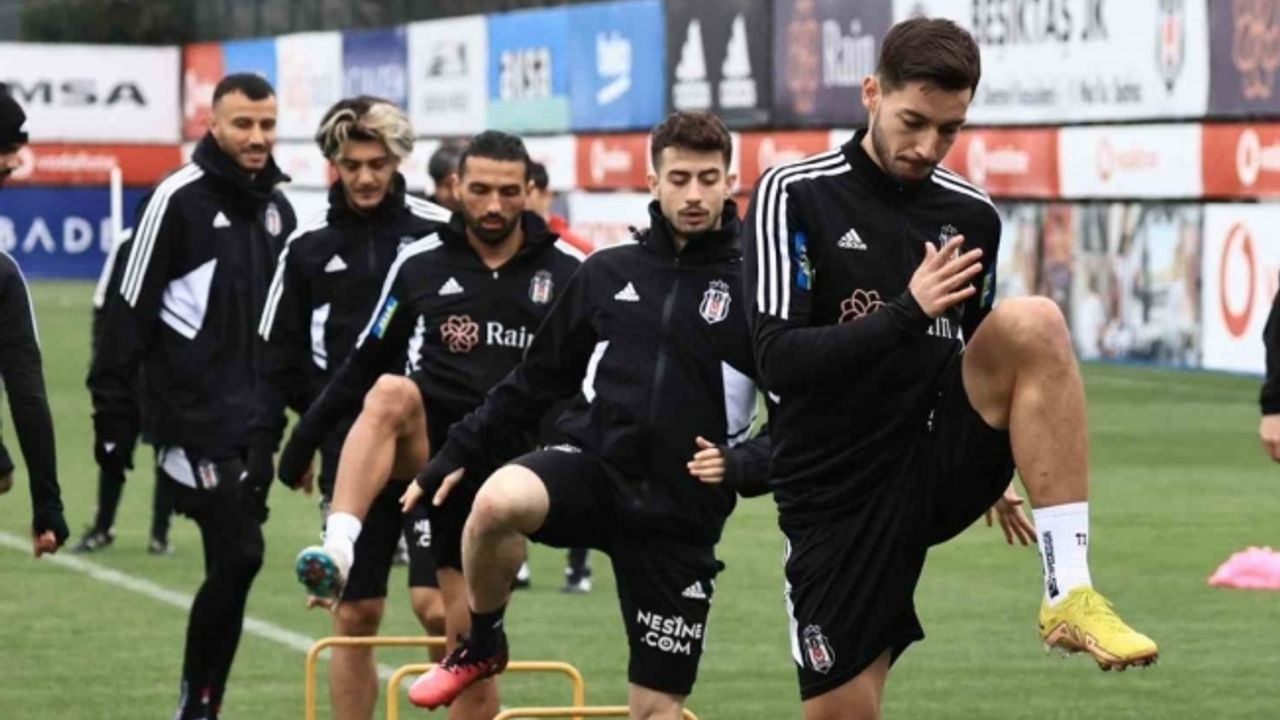 Beşiktaş’ta, Fenerbahçe maçı hazırlıkları sürüyor