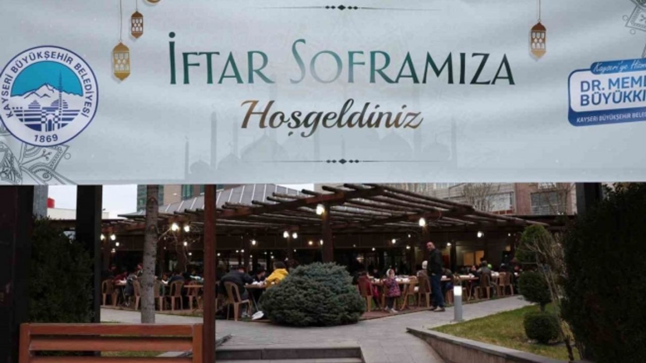 Büyükkılıç: "Hem Kayseri’de hem de Kahramanmaraş’ta iftar sofralarımıza buluşuyoruz"