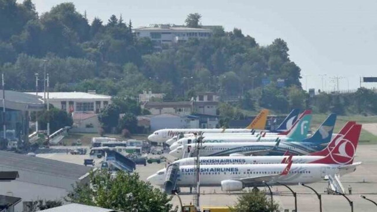 “Havalimanı kapasitemiz turizm sezonu için yetersiz, acilen iyileştirme yapılmalı”